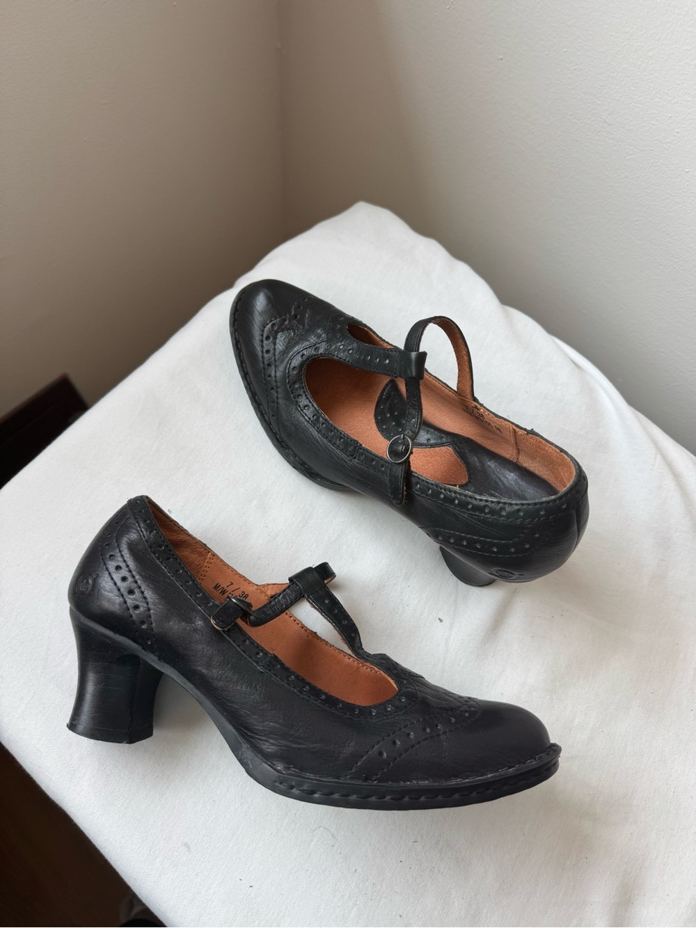 Y2K Vintage Born Black Leather Mary Jane Heels Size 7